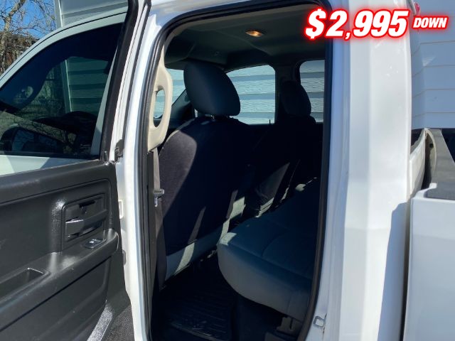 Ram 1500 Classic Vehicle Full-screen Gallery Image 07