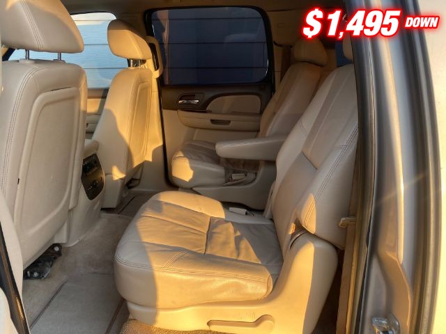 GMC Yukon XL Vehicle Image 06