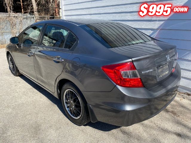 Honda Civic Sedan Vehicle Full-screen Gallery Image 03