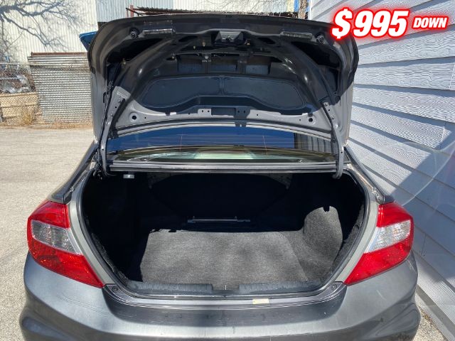 Honda Civic Sedan Vehicle Full-screen Gallery Image 07