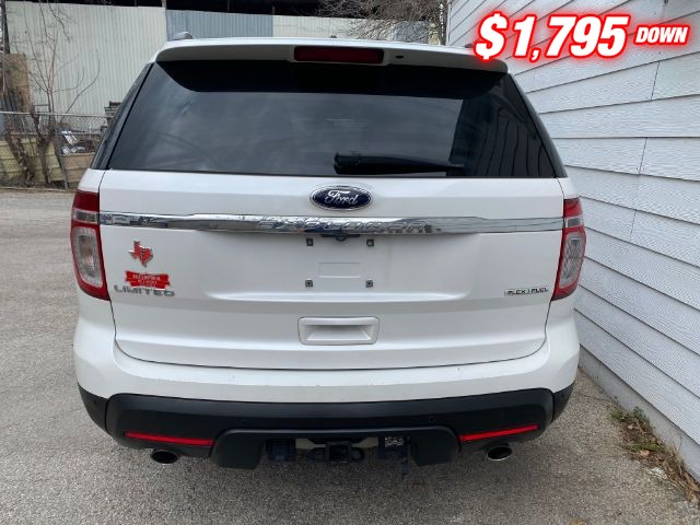 Ford Explorer Vehicle Full-screen Gallery Image 04