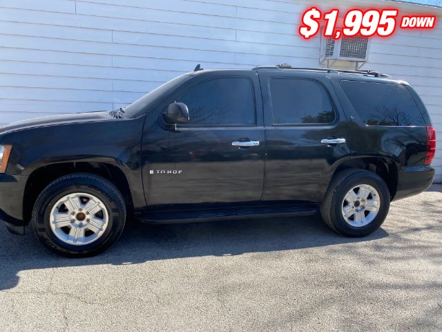 Chevrolet Tahoe Vehicle Image 02