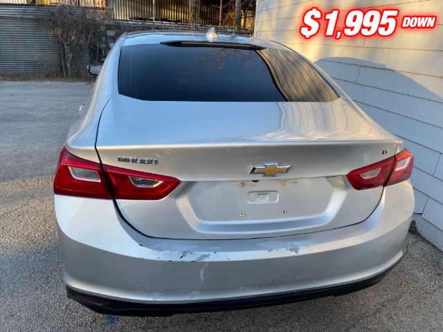 Chevrolet Malibu Vehicle Image 04