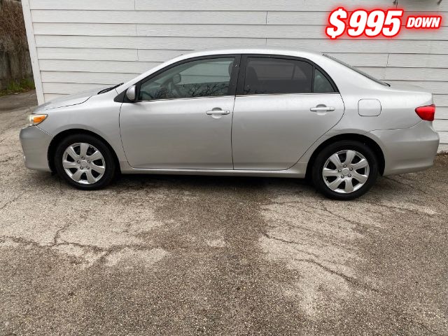 Toyota Corolla Vehicle Image 02