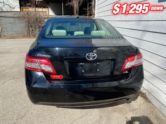 Toyota Camry Vehicle Image 04