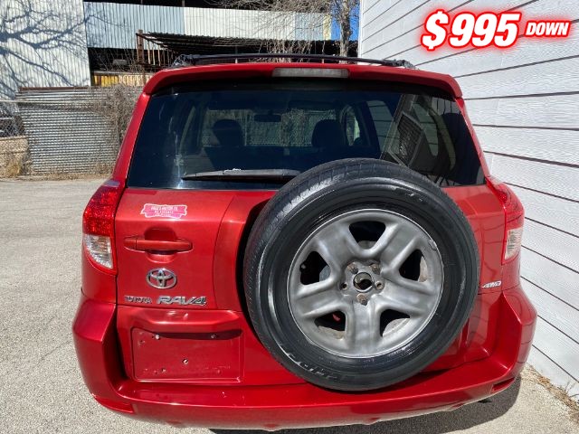 Toyota RAV4 Vehicle Image 04