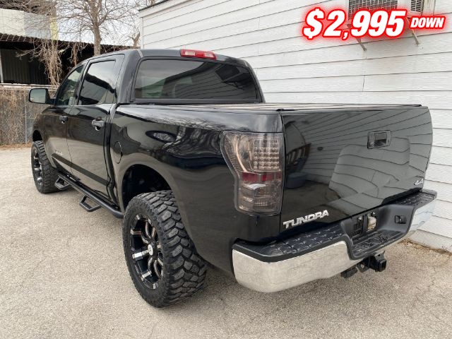 Toyota Tundra 4WD Vehicle Image 03