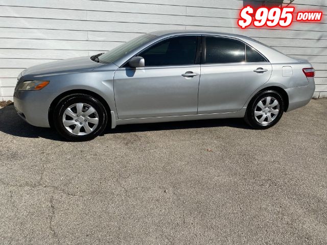 Toyota Camry Vehicle Image 02