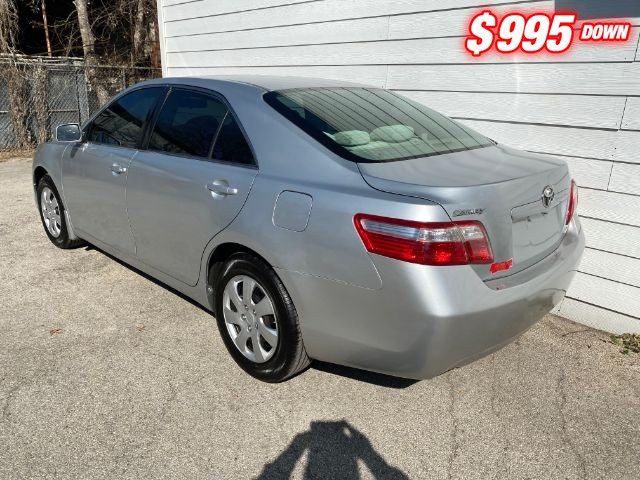 Toyota Camry Vehicle Image 03