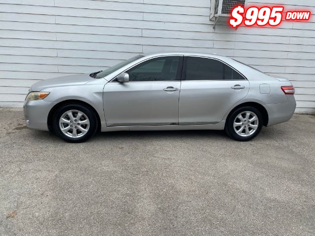 Toyota Camry Vehicle Image 02