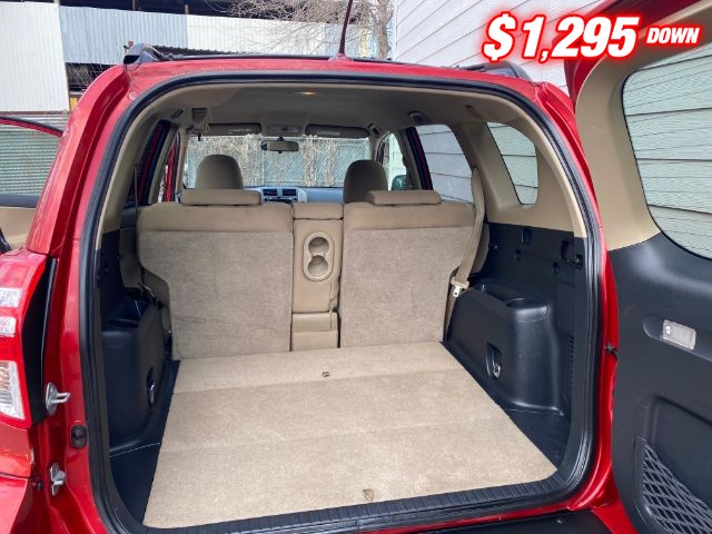 Toyota RAV4 Vehicle Image 07