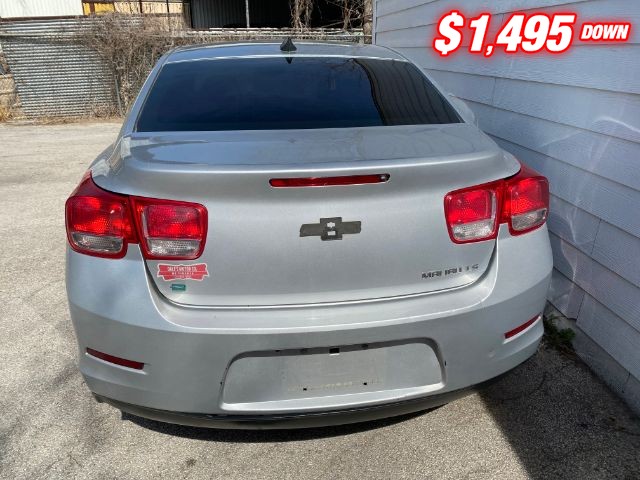 Chevrolet Malibu Vehicle Image 04