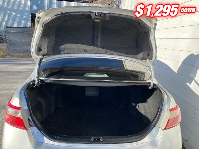 Toyota Camry Vehicle Image 07