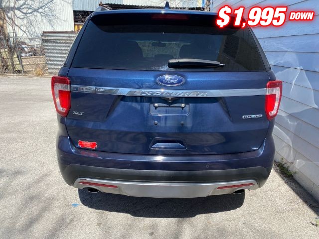 Ford Explorer Vehicle Image 04