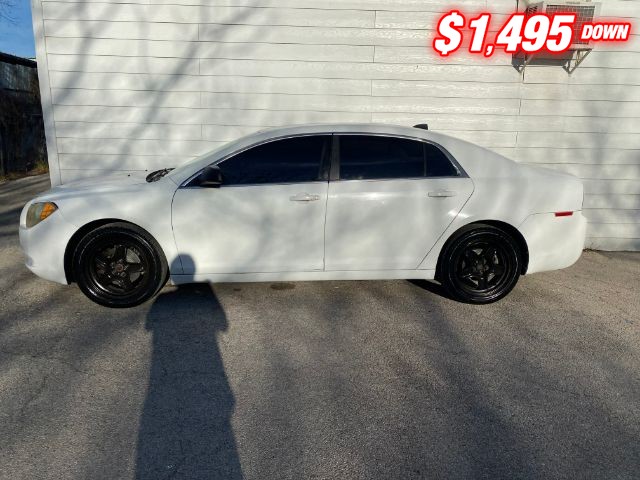 Chevrolet Malibu Vehicle Image 02