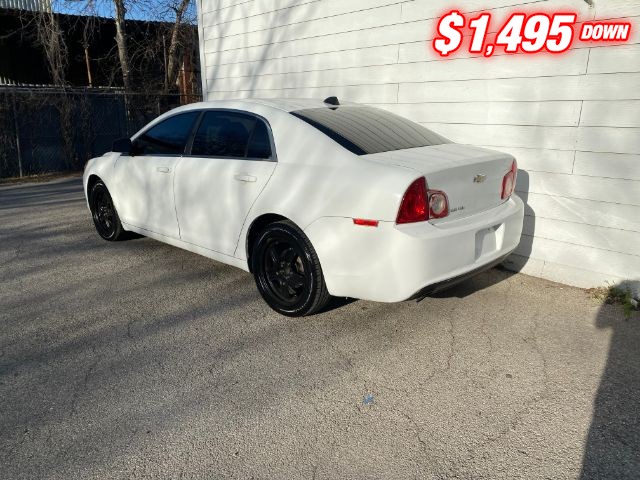 Chevrolet Malibu Vehicle Image 03