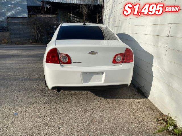 Chevrolet Malibu Vehicle Image 04