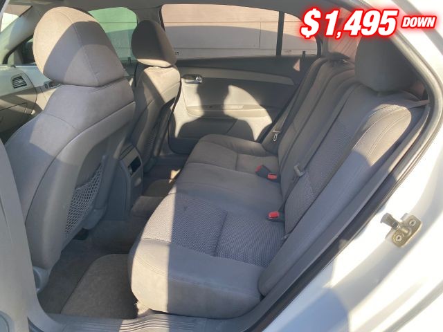 Chevrolet Malibu Vehicle Image 06