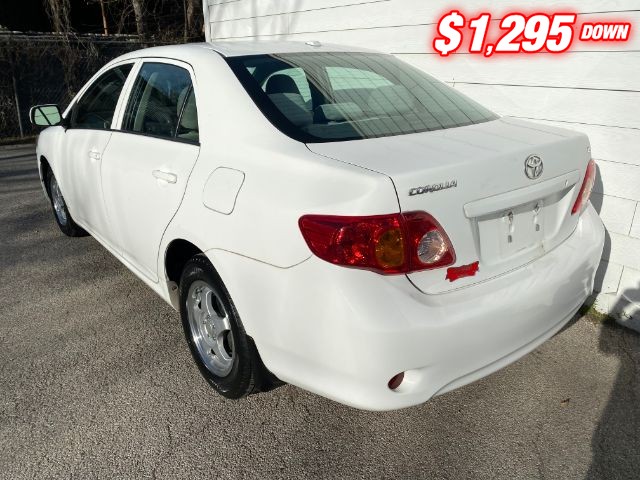 Toyota Corolla Vehicle Image 03