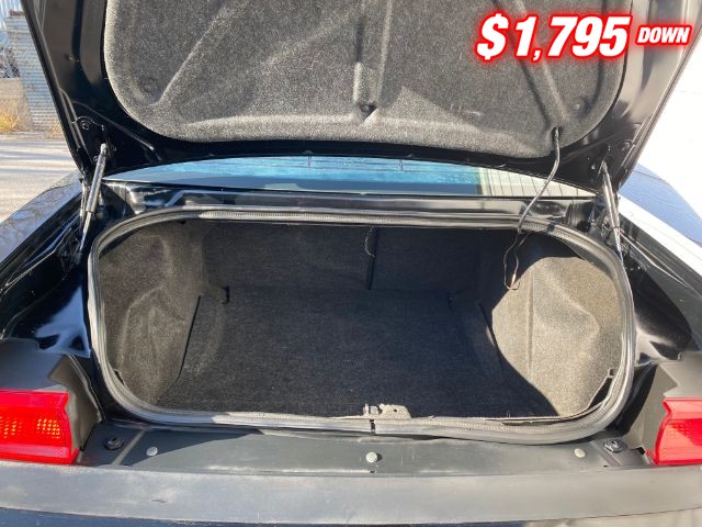 Dodge Challenger Vehicle Image 05