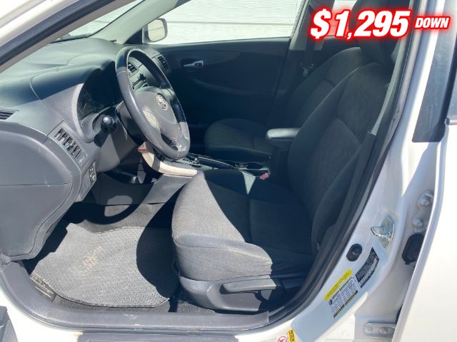 Toyota Corolla Vehicle Image 05