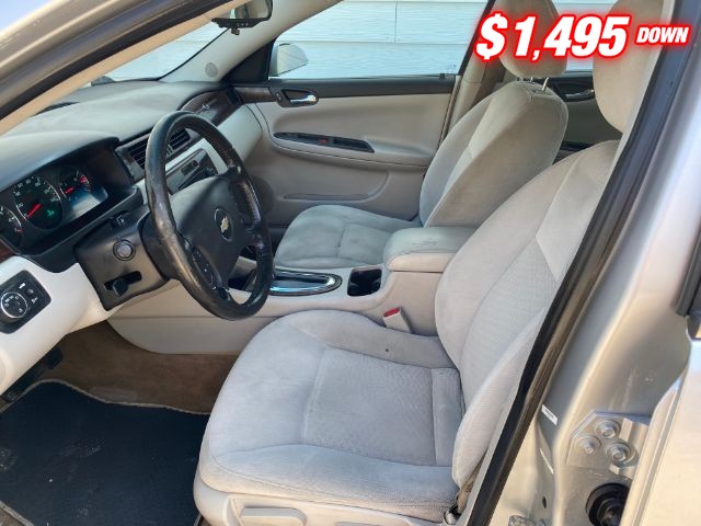 Chevrolet Impala Limited Vehicle Image 06