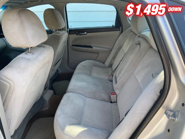 Chevrolet Impala Limited Vehicle Image 07