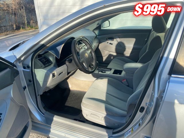 Toyota Camry Vehicle Image 03