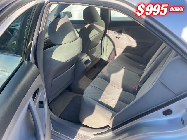 Toyota Camry Vehicle Image 04