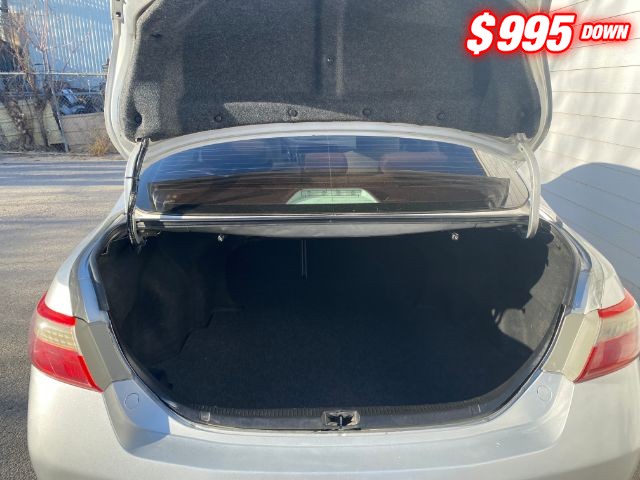 Toyota Camry Vehicle Image 05