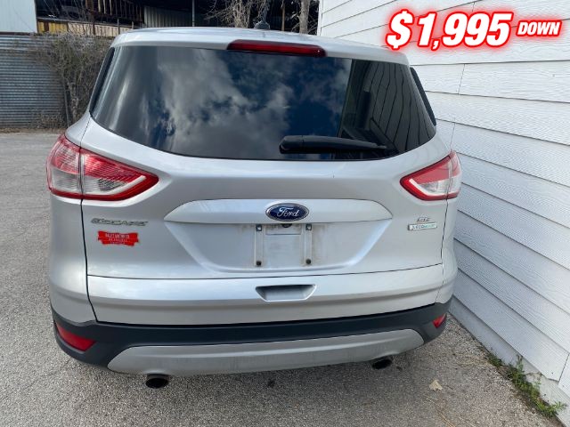 Ford Escape Vehicle Image 04