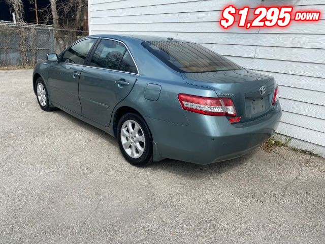 Toyota Camry Vehicle Image 03