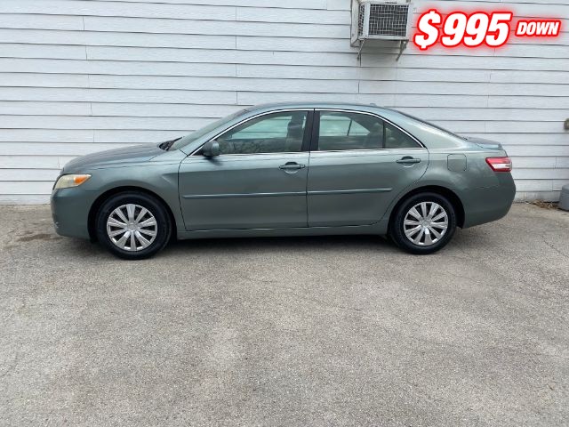 Toyota Camry Vehicle Image 02