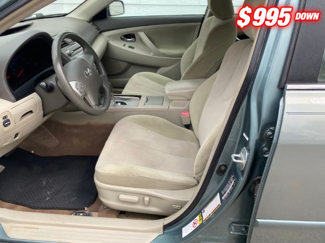 Toyota Camry Vehicle Image 05