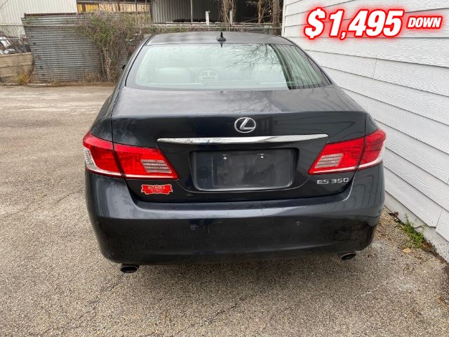 Lexus ES 350 Vehicle Full-screen Gallery Image 04