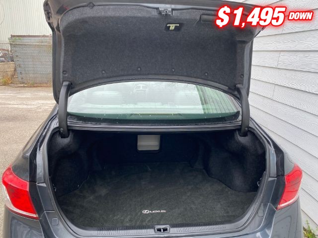 Lexus ES 350 Vehicle Full-screen Gallery Image 05