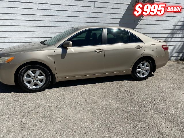 Toyota Camry Vehicle Image 02