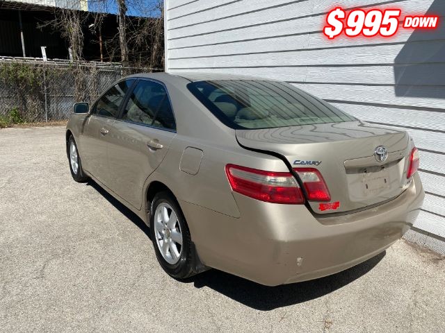 Toyota Camry Vehicle Image 03