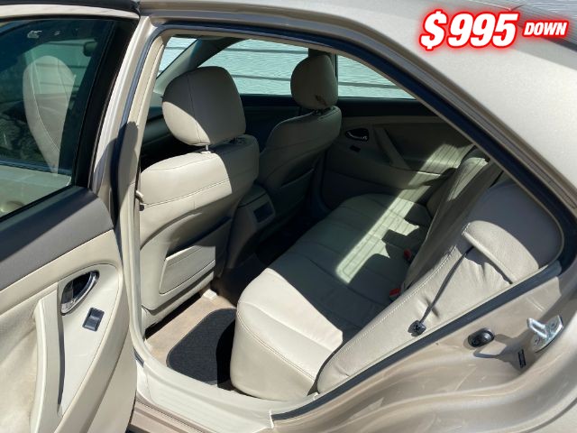 Toyota Camry Vehicle Image 07