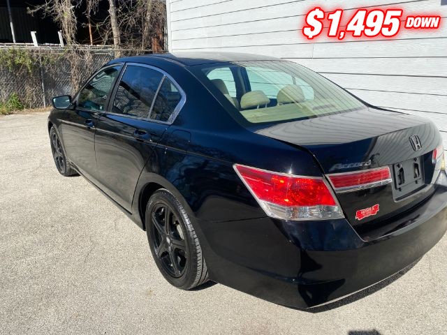 Honda Accord Sedan Vehicle Full-screen Gallery Image 03