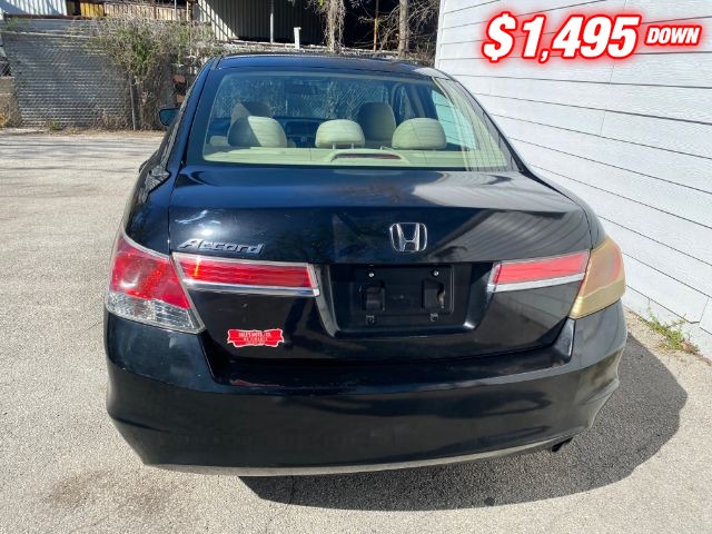 Honda Accord Sedan Vehicle Full-screen Gallery Image 04