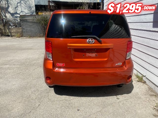 Scion xB Vehicle Image 04