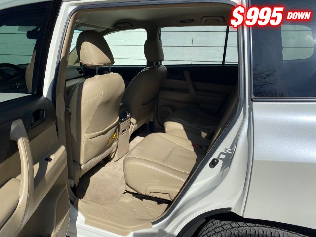 Toyota Highlander Vehicle Image 07