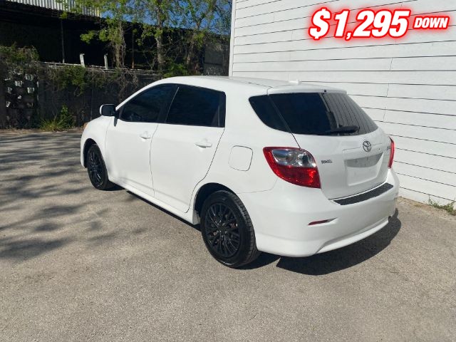 Toyota Matrix Vehicle Image 03