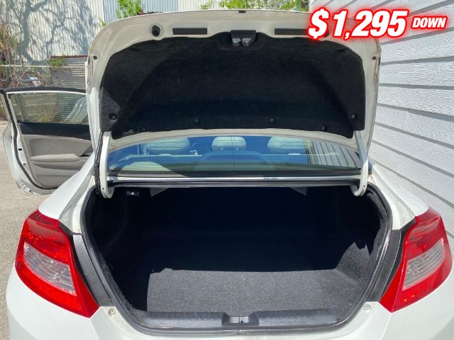 Honda Civic Coupe Vehicle Image 05