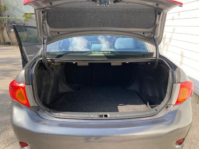 Toyota Corolla Vehicle Image 05