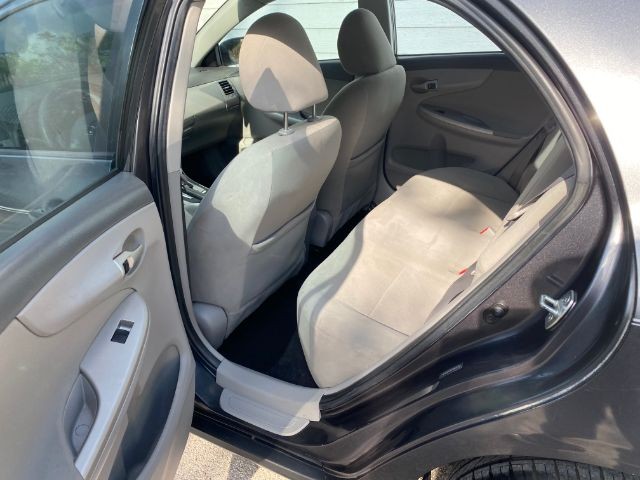 Toyota Corolla Vehicle Image 07