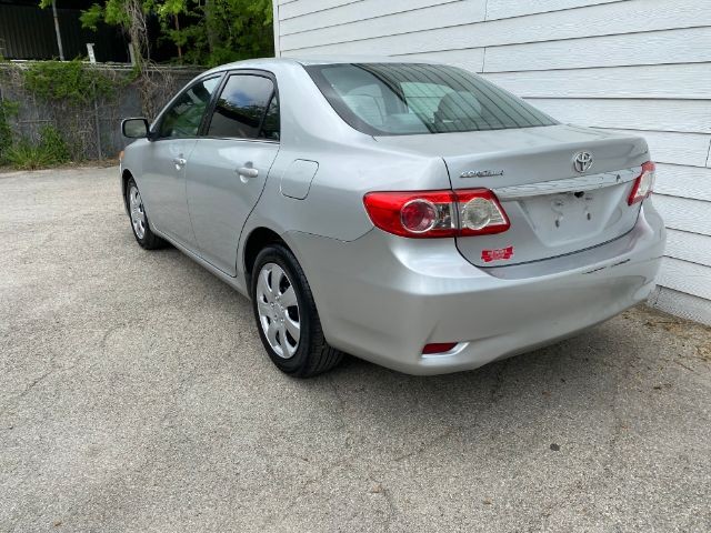 Toyota Corolla Vehicle Image 03