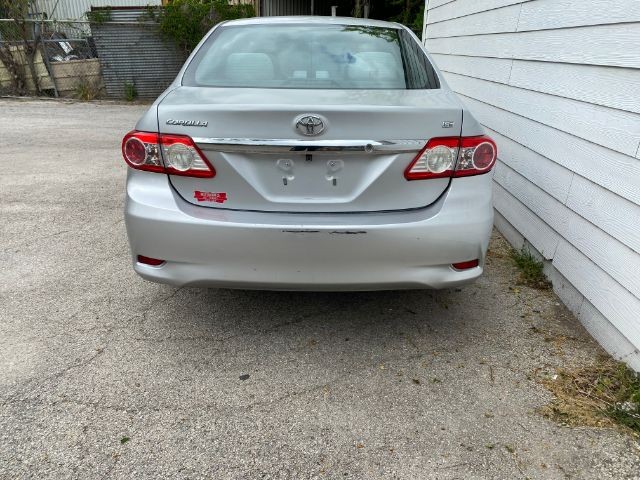 Toyota Corolla Vehicle Image 04