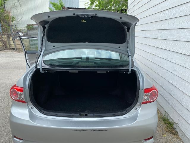 Toyota Corolla Vehicle Image 07